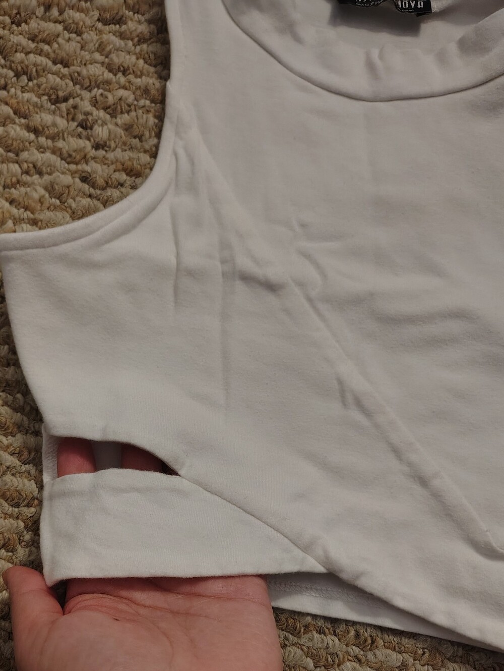 Cropped Top - Picture 3 of 6